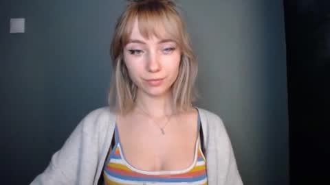 Snapshot of luciacam20 chatting on 02.21.26 Lucy online show from 02.21.26