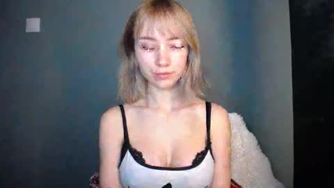 Snapshot of luciacam20 chatting on 02.23.26 Lucy online show from 02.23.26