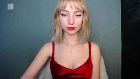 Snapshot of luciacam20 chatting on 03.08.26 Lucy online show from 03.08.26