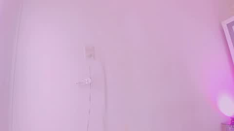 Snapshot of luciagray chatting on 05.20.26 Lucia Gray online show from 05.20.26