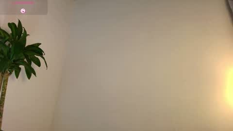 Snapshot of luciana_glow chatting on 06.27.26 luciana_glow online show from 06.27.26