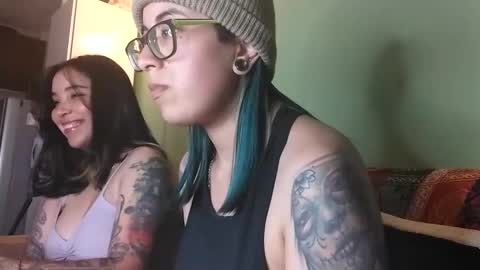 Snapshot of lucianacapisce chatting on 02.11.25 Dani 3 online show from 02.11.25