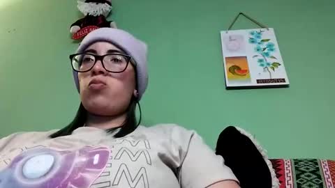 Snapshot of lucianacapisce chatting on 02.18.25 Dani 3 online show from 02.18.25