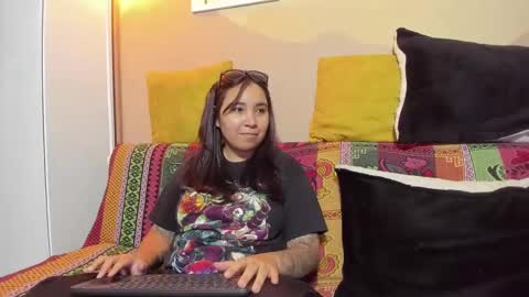 Snapshot of lucianacapisce chatting on 09.14.25 Dani 3 online show from 09.14.25