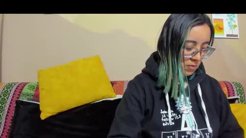 Snapshot of lucianacapisce chatting on 10.12.25 Dani 3 online show from 10.12.25