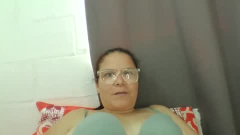 Snapshot of lucianamaster chatting on 10.29.25 lucianamaster online show from 10.29.25