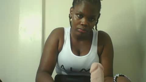 Snapshot of luciaresa chatting on 07.14.26 luciaresa online show from 07.14.26