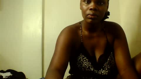Snapshot of luciaresa chatting on 07.15.26 luciaresa online show from 07.15.26