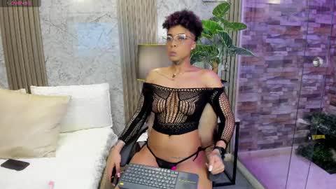 Snapshot of luciawallace chatting on 07.05.26 lucia wallace online show from 07.05.26