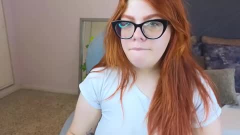 Lucie   online show from 01.12.25