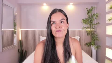 lucie online show from 04.17.26