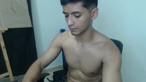 Snapshot of lucifferr_ chatting on 03.01.25 leonel online show from 03.01.25