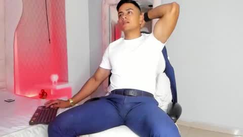 Leo online show from 02.12.26