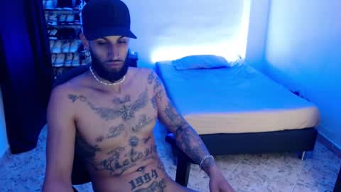 Snapshot of luciifer_hills chatting on 03.10.25 luciifer_hills online show from 03.10.25