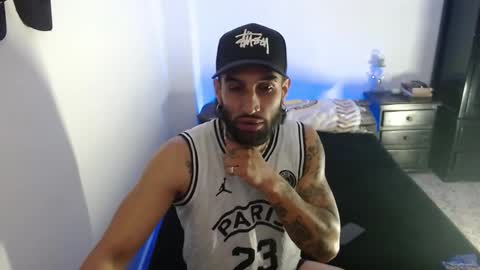 Snapshot of luciifer_hills chatting on 11.21.25 luciifer_hills online show from 11.21.25