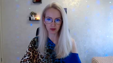 Snapshot of luckcristal chatting on 06.15.26 Arina online show from 06.15.26
