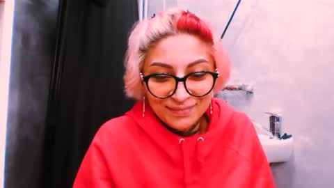 Snapshot of lucky_denizz chatting on 11.25.25 lucky_denizz online show from 11.25.25