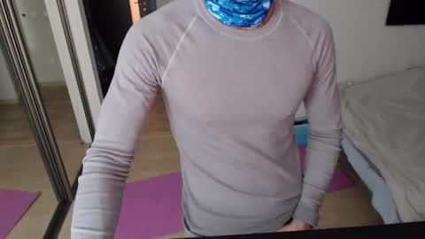 Snapshot of lucky_swimmer chatting on 10.30.25 Iron Jhon online show from 10.30.25