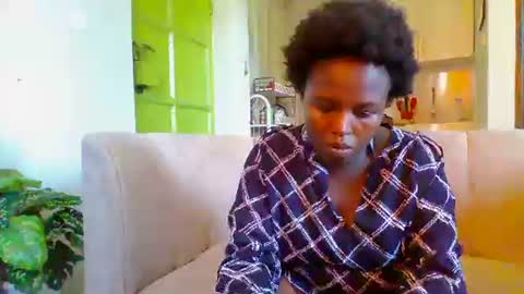 Crisiah online show from 10.26.25