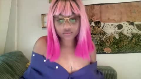 Snapshot of luckylaci777 chatting on 10.09.25 luckylaci777 online show from 10.09.25