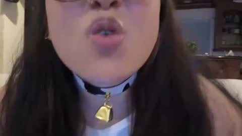 luckylee1992 online show from 10.16.25