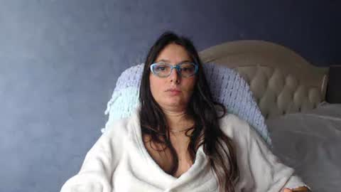 luckylinda23 online show from 10.22.25