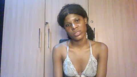 Snapshot of luckymadequeen chatting on 07.22.26 Gloria online show from 07.22.26