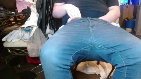 luckythepuppy online show from 12.04.25