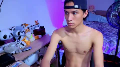 Lu Independent Model online show from 09.20.25