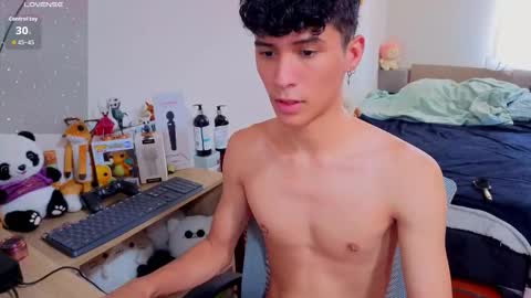 Lu Independent Model online show from 11.10.25