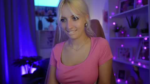 Cutie Lucy online show from 06.23.26