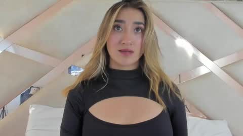 lucy_davies_ online show from 05.28.26