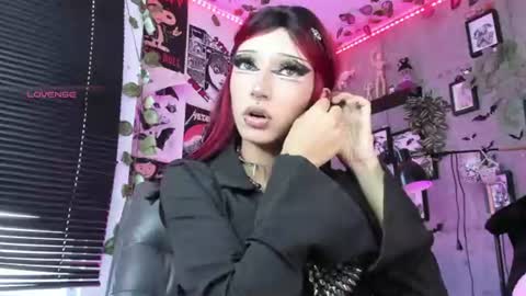 Snapshot of lucy_fernandez chatting on 07.13.26 lucyfer online show from 07.13.26