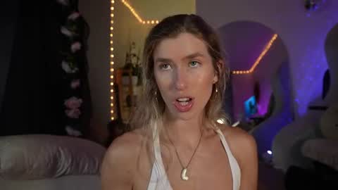 Snapshot of lucy_gooosey chatting on 07.27.26 Lucy. online show from 07.27.26