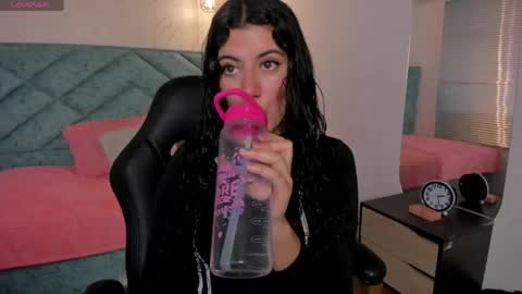 Lucy Greys online show from 04.16.26