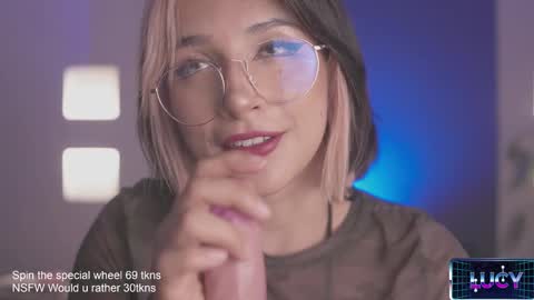 Lucy Alien  online show from 03.01.25