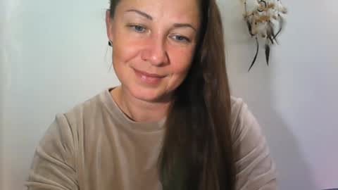 Snapshot of lucykissxx chatting on 11.06.25 LucyKissxx online show from 11.06.25