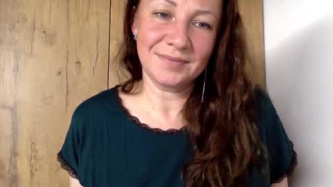 Snapshot of lucykissxx chatting on 11.24.25 LucyKissxx online show from 11.24.25