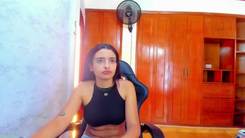 Snapshot of lucyskinny chatting on 05.19.26 LUCY online show from 05.19.26