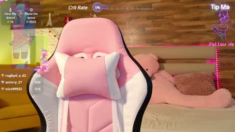 LucyWillow online show from 03.02.25