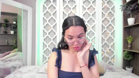 Lucy Liiu online show from 01.26.25