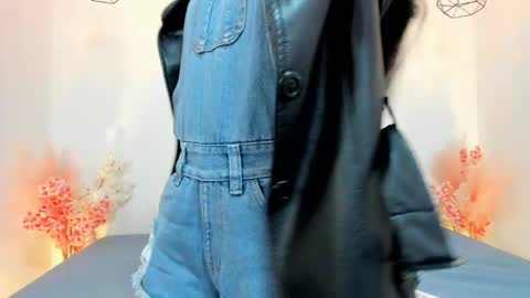 Lucy Liiu online show from 11.01.25