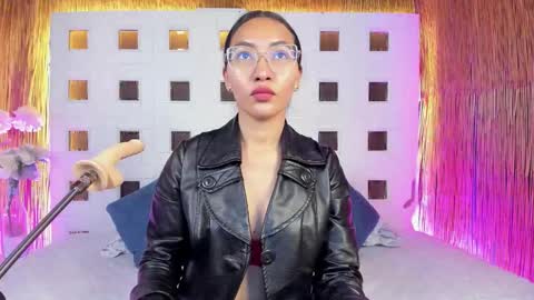 Lucy Liiu online show from 03.07.26