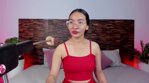 Lucy Liiu online show from 03.17.26