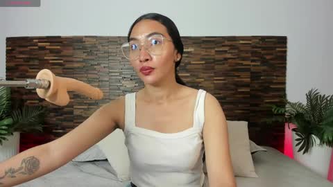 Lucy Liiu online show from 06.09.26