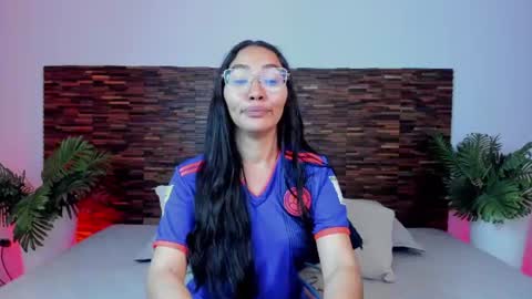 Lucy Liiu online show from 06.17.26