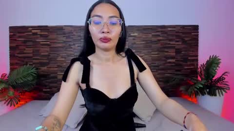 Lucy Liiu online show from 06.25.26