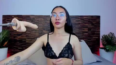 Lucy Liiu online show from 07.10.26