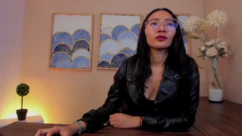 Lucy Liiu online show from 07.18.26
