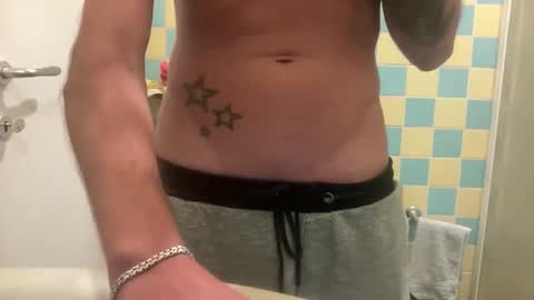 Snapshot of ludo8999814603 chatting on 10.25.25 ludo8999814603 online show from 10.25.25